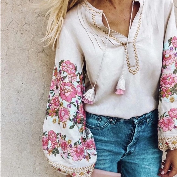 Bohemian blouse floral embroidery top linen cotton tassel cream lantern sleeve - Picture 2 of 7